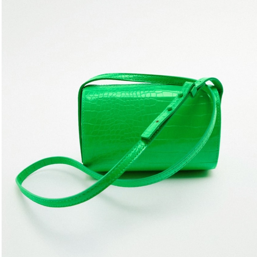 NWT Zara Rigid Embossed Animal Print Crossbody Box Bag Green RARE Bloggers Fav - Picture 2 of 12